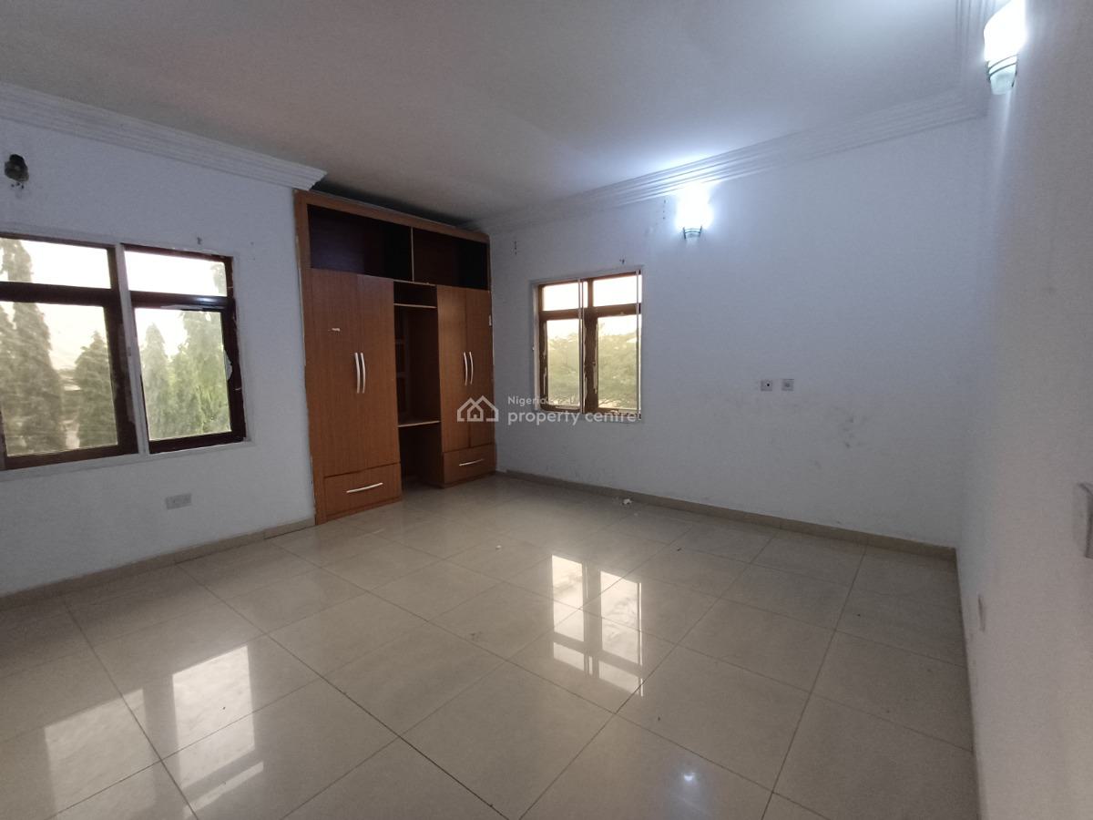 Corporate 3 Bedroom Flat on The Second Floor, Utako, Abuja, Flat / Apartment for Rent