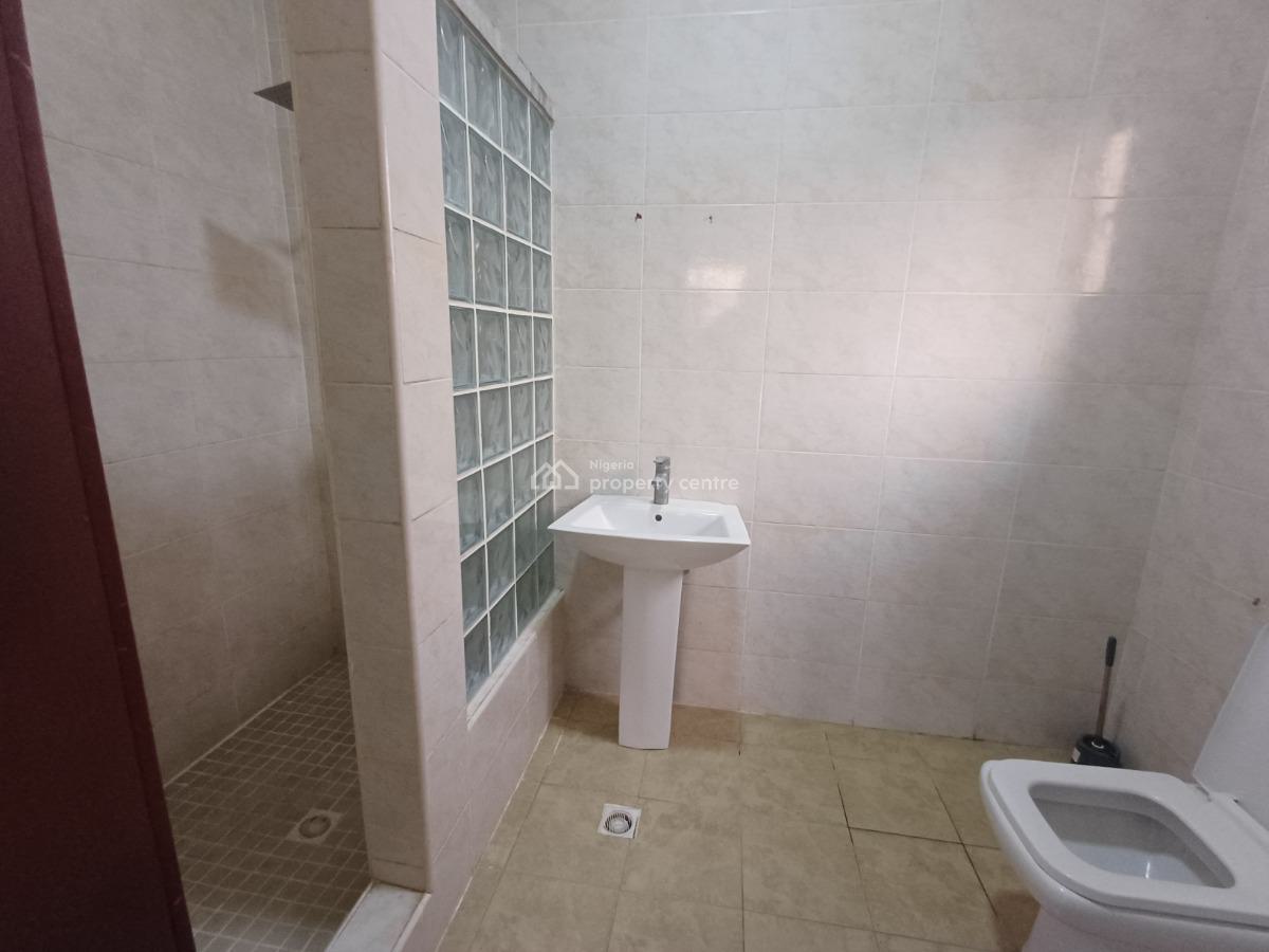 Corporate 3 Bedroom Flat on The Second Floor, Utako, Abuja, Flat / Apartment for Rent