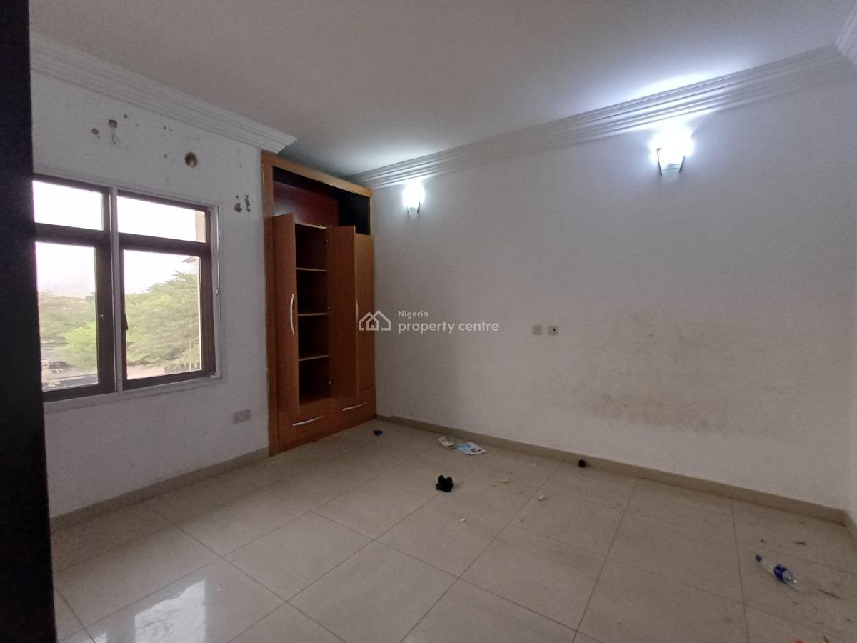 Corporate 3 Bedroom Flat on The Second Floor, Utako, Abuja, Flat / Apartment for Rent