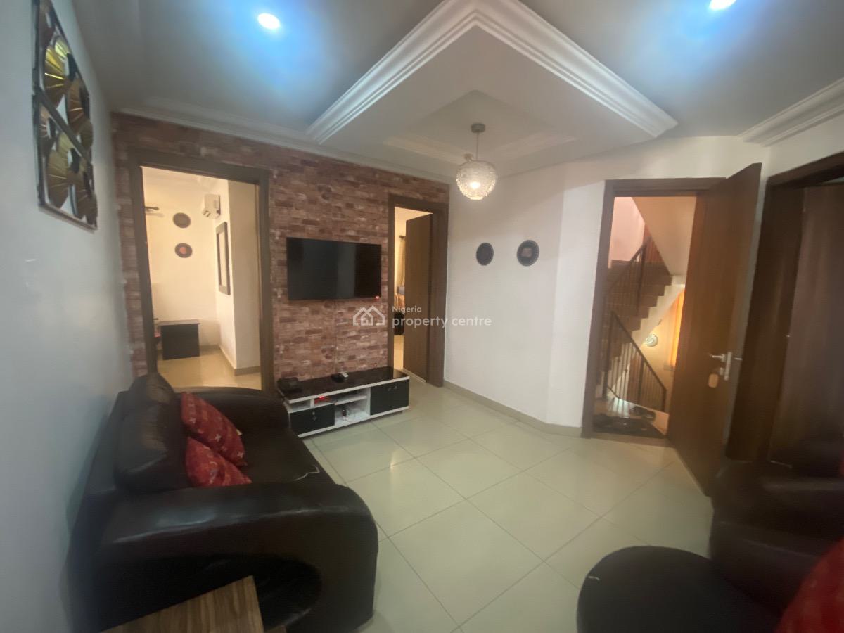 Tastefully Finished 2 Bedroom Apartment with Pool, Ikeja Gra, Ikeja Gra, Ikeja, Lagos, Flat / Apartment for Rent