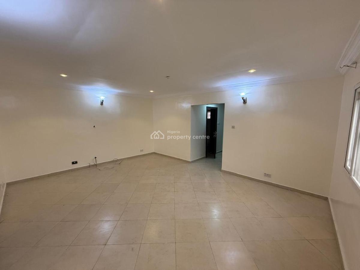 a Block of Flat, Lekki Phase 1, Lekki, Lagos, Flat / Apartment for Rent