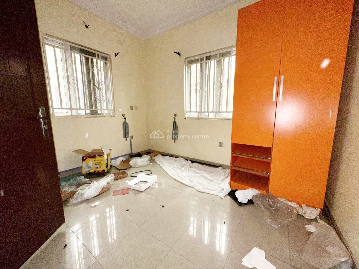 Luxury 3 Bedroom Apartment, Gra Phase 1, Magodo, Lagos, Flat / Apartment for Rent