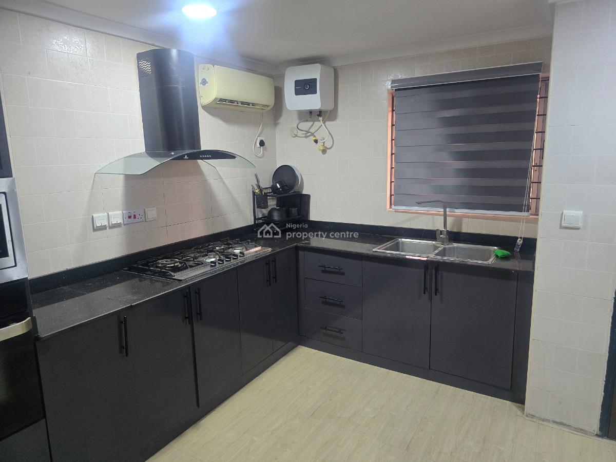 Fully Serviced 1-bedroom Flat Apartment Available, Off Admiralty Road, Lekki Phase 1, Lekki, Lagos, Flat / Apartment for Rent