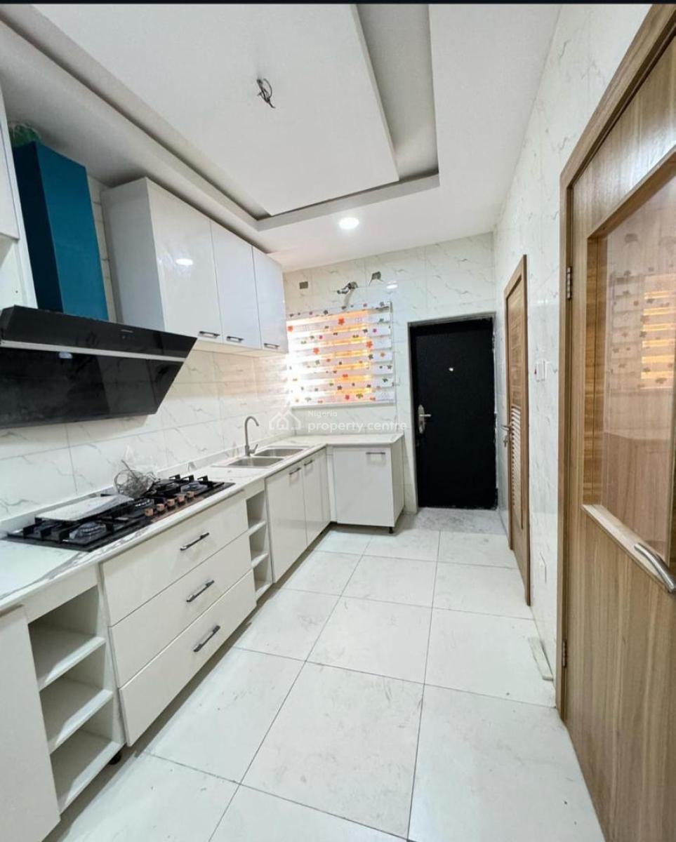 3 Bedroom Apartment in a Secured Estate, Gbagada, Gbagada, Lagos, Flat / Apartment for Sale