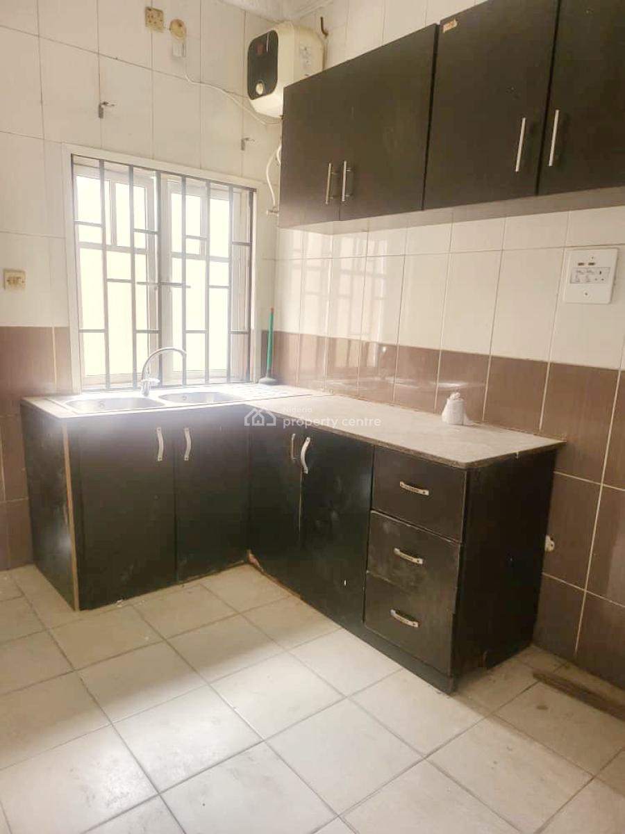 Luxury 2 Bedroom Apartment, Omole Phase 2, Ikeja, Lagos, Flat / Apartment for Rent