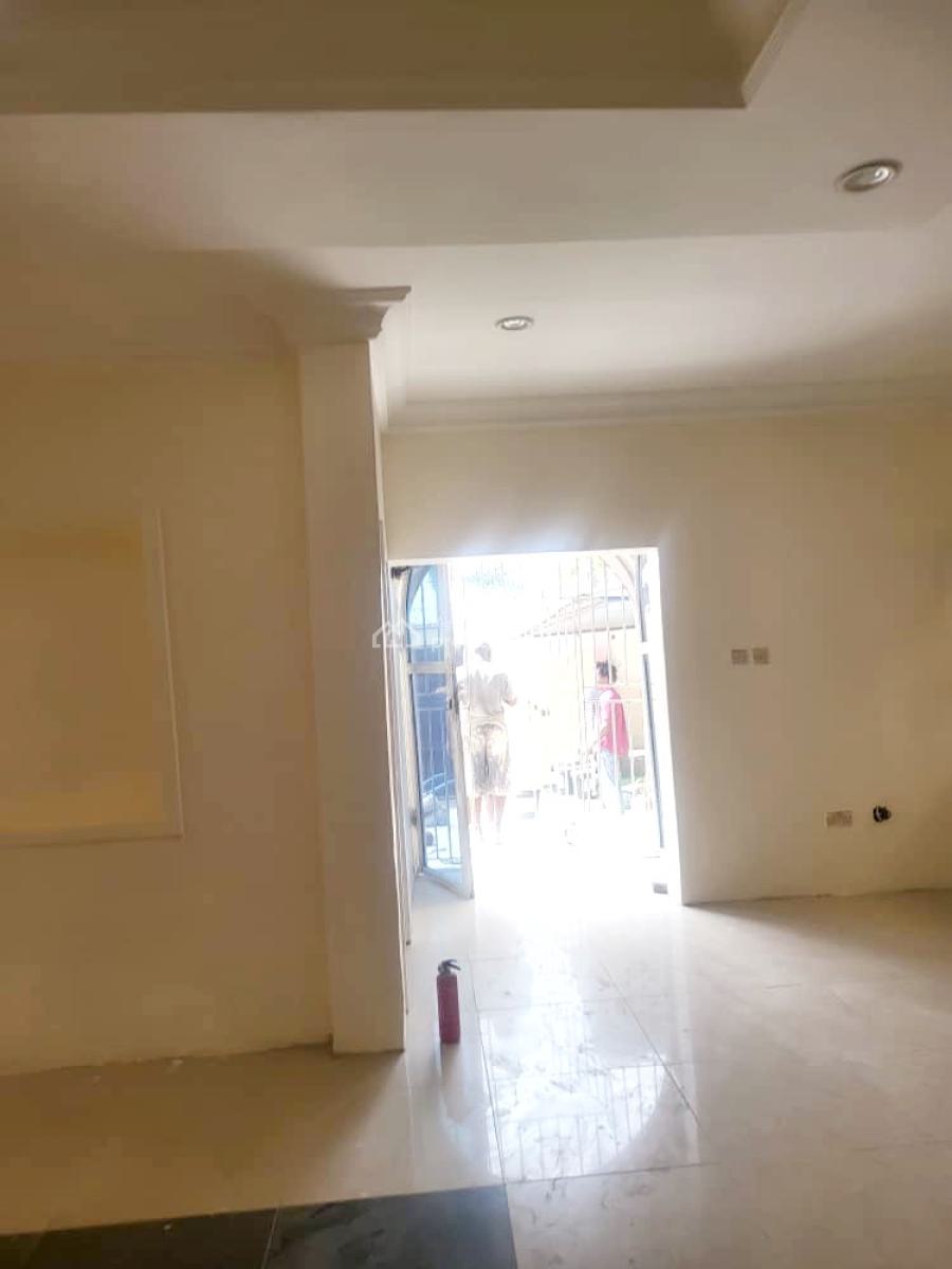 Luxury 2 Bedroom Apartment, Omole Phase 2, Ikeja, Lagos, Flat / Apartment for Rent