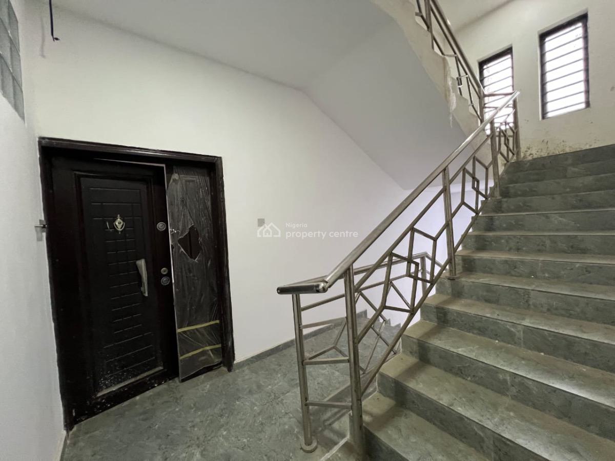 Solid 3 Bedroom Apartment with Bq in a Highly Sought After Estate, Off Freedom Way, Highly Sought After Haven Estate, Ikate, Lekki, Lagos, House for Sale