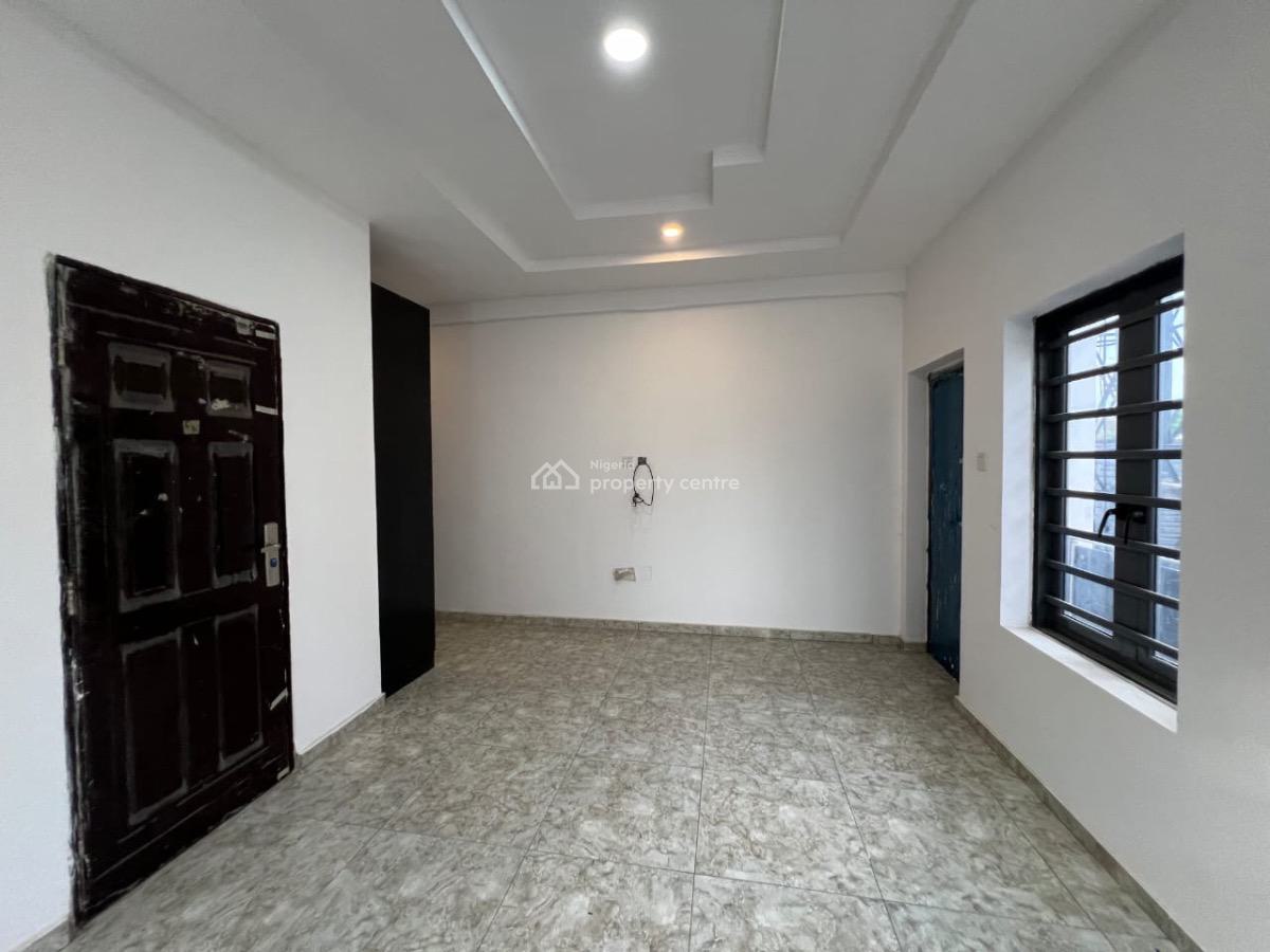 Solid 3 Bedroom Apartment with Bq in a Highly Sought After Estate, Off Freedom Way, Highly Sought After Haven Estate, Ikate, Lekki, Lagos, House for Sale