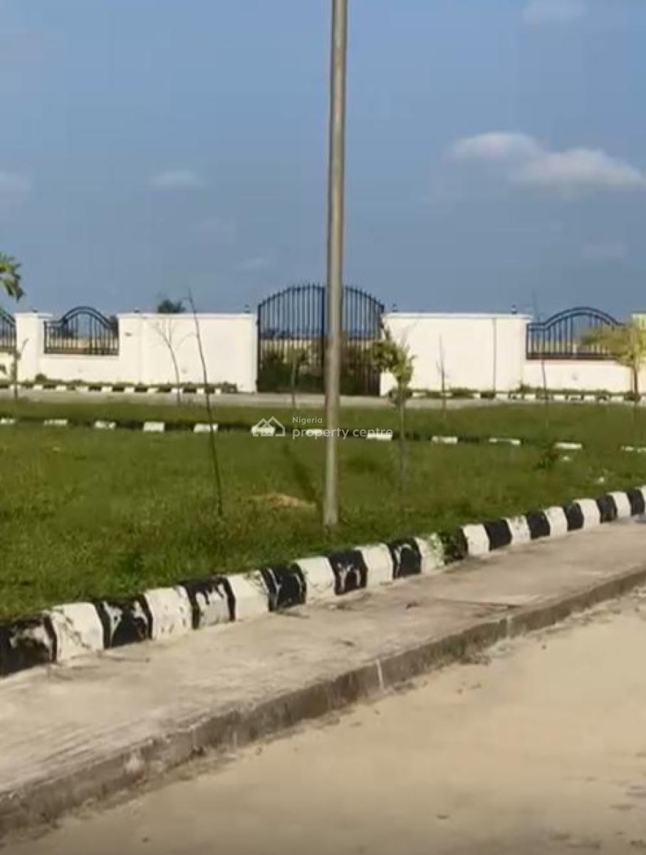500sqm Estate Land in Pecfect Location, Tiwa Commercial  Hub, Eleranigbe, Ibeju Lekki, Lagos, Residential Land for Sale