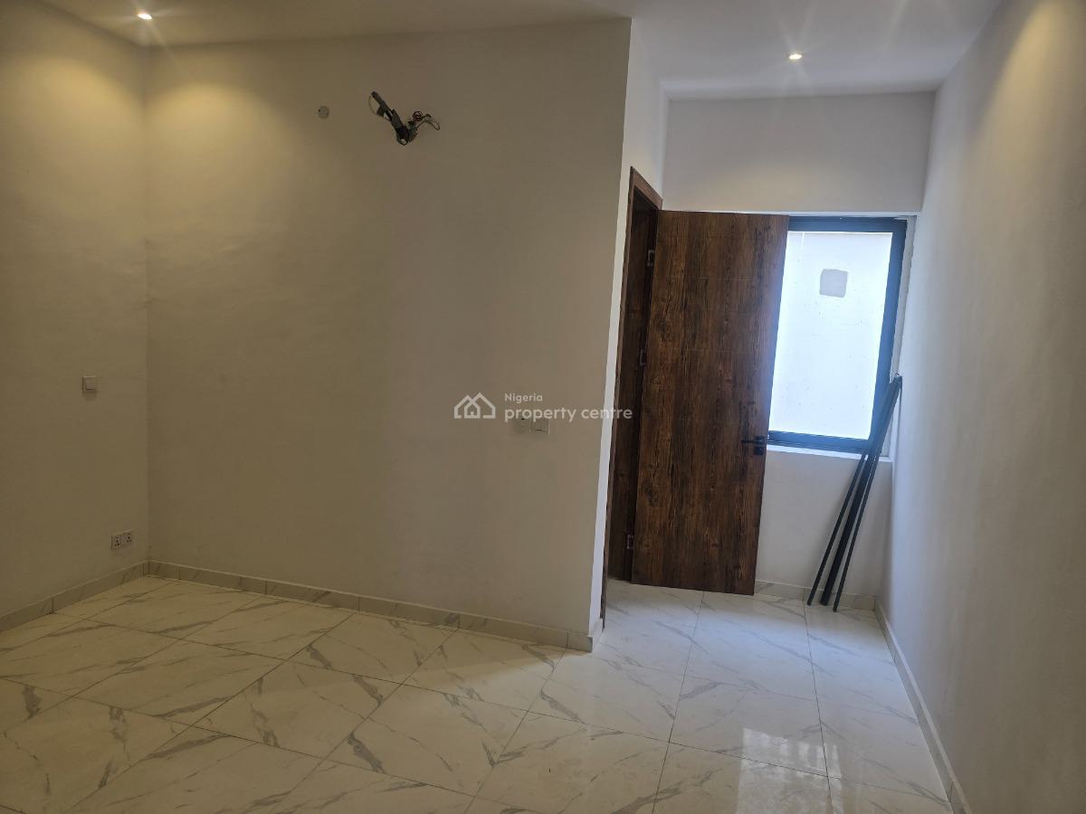 Newly Built Service 4-bedroom Terrace Duplex Plus Bq Available, Off Admiralty Road, Lekki Phase 1, Lekki, Lagos, Terraced Duplex for Rent