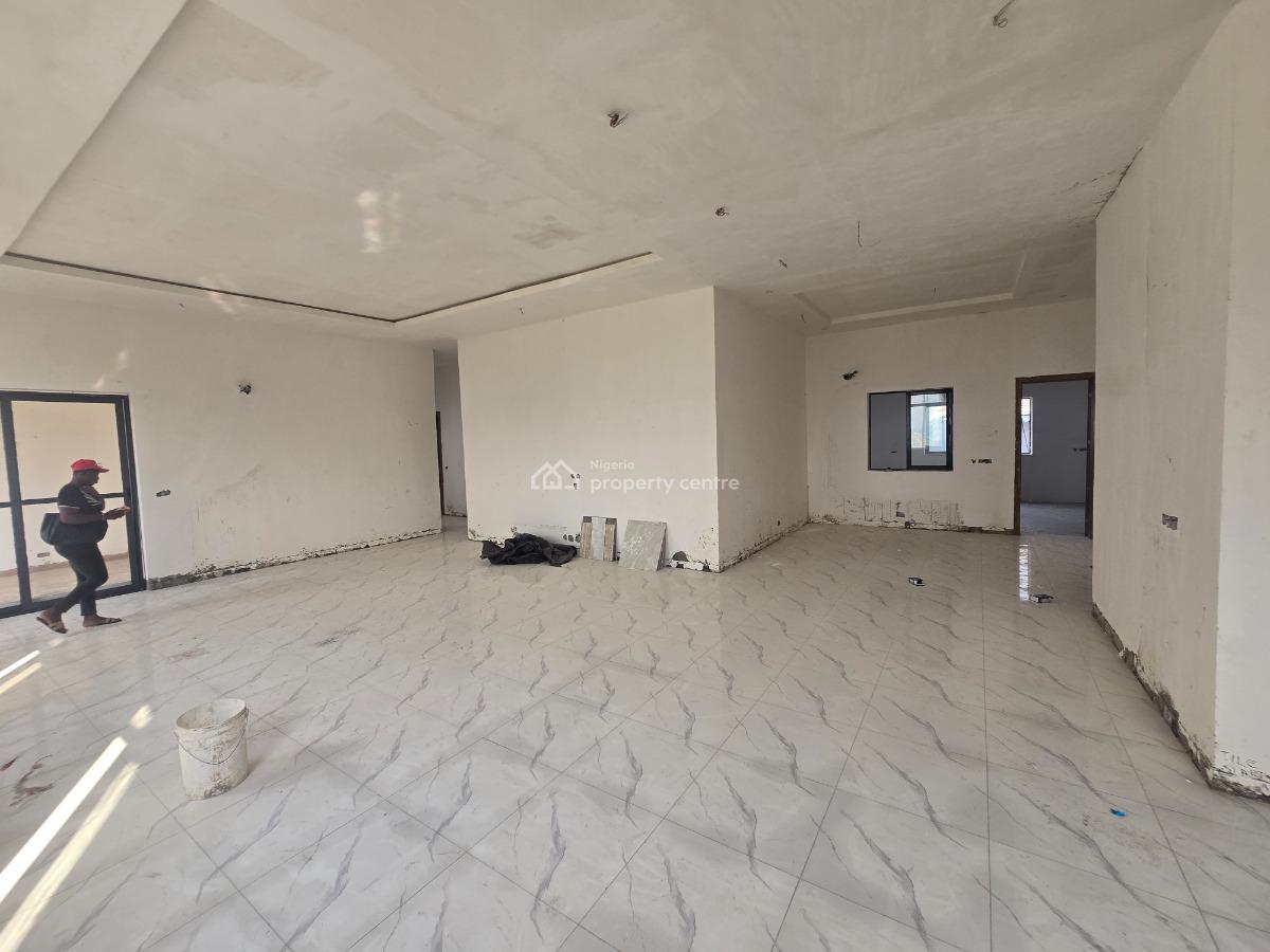 Newly Built Service 3-bedroom Luxury Penthouse Plus 2 Rooms Bq Availab, Off Admiralty Road, Lekki Phase 1, Lekki, Lagos, Flat / Apartment for Sale