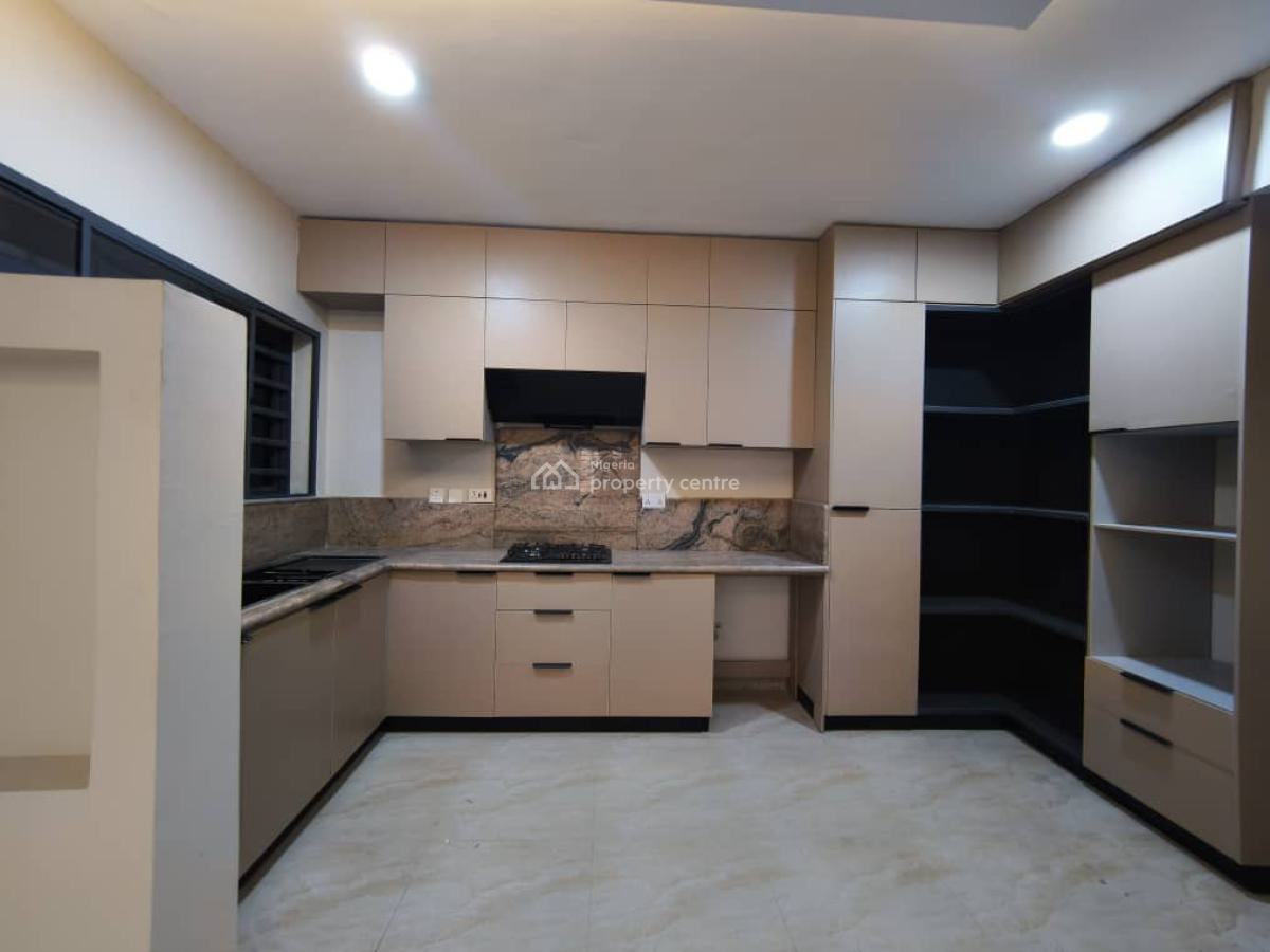 Luxury Well Built with Good Finishing Serviced 3 Bedroom Apartment, Lekki Phase 1, Lekki, Lagos, Flat / Apartment for Sale