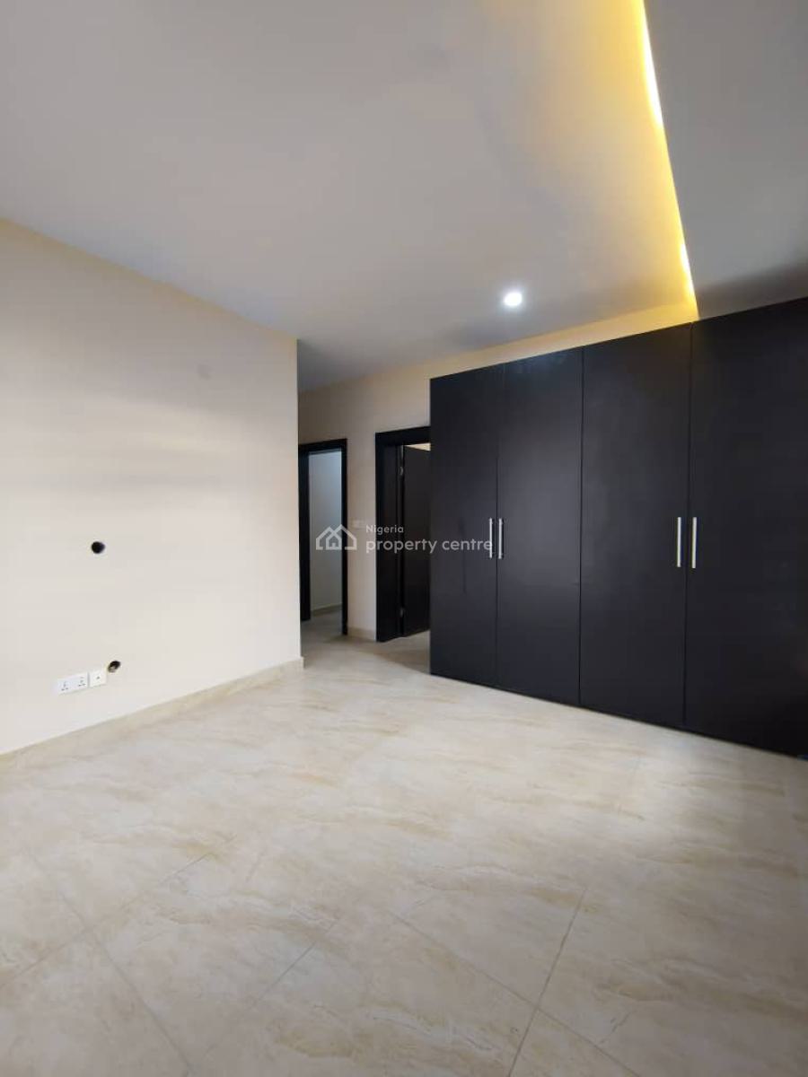 Luxury Well Built with Good Finishing Serviced 3 Bedroom Apartment, Lekki Phase 1, Lekki, Lagos, Flat / Apartment for Sale