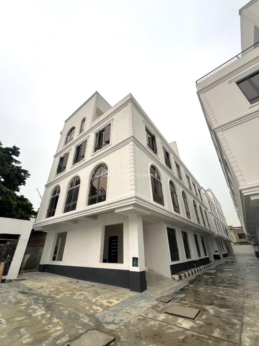 Spacious 3-bedroom Maisonette + Bq, Ikoyi, Lagos, Flat / Apartment for Rent