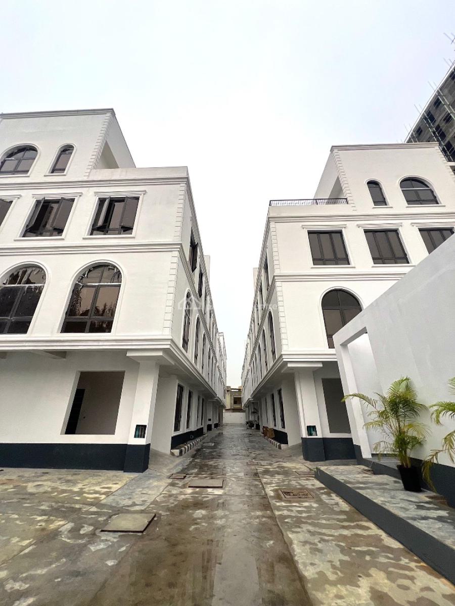 Spacious 3-bedroom Maisonette + Bq, Ikoyi, Lagos, Flat / Apartment for Rent