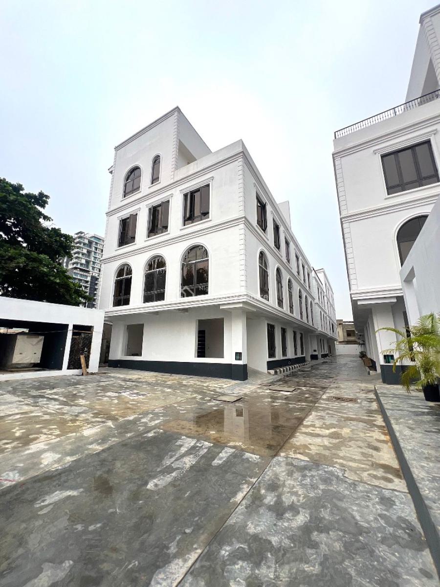 Spacious 3-bedroom Maisonette + Bq, Ikoyi, Lagos, Flat / Apartment for Rent