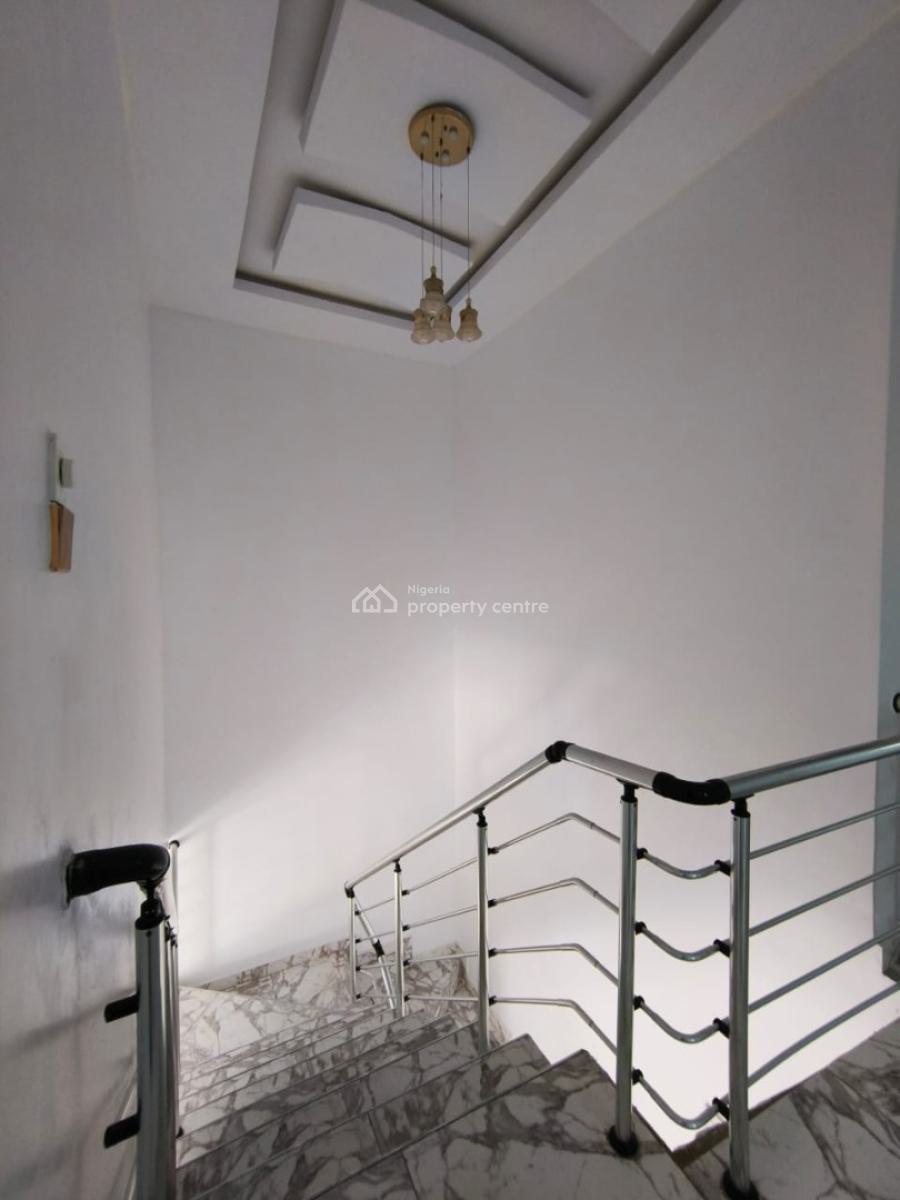 Well Renovated 4 Bedroom Fully Detached, Chevron, Lekki, Lagos, Detached Duplex for Rent