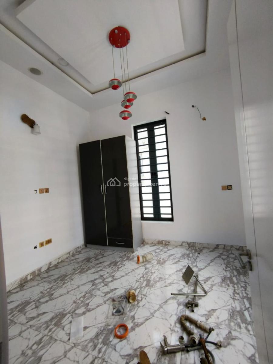 Well Renovated 4 Bedroom Fully Detached, Chevron, Lekki, Lagos, Detached Duplex for Rent