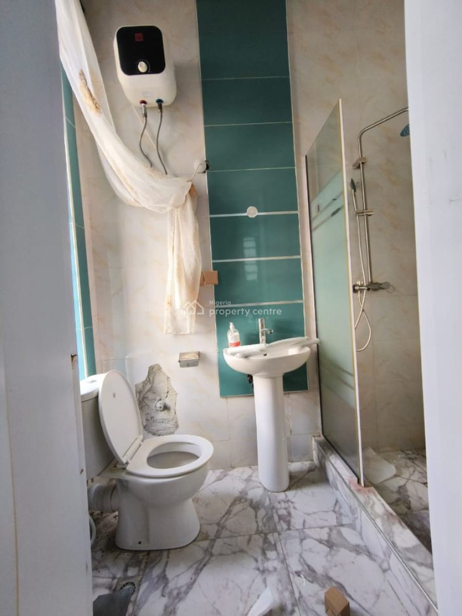 Well Renovated 4 Bedroom Fully Detached, Chevron, Lekki, Lagos, Detached Duplex for Rent