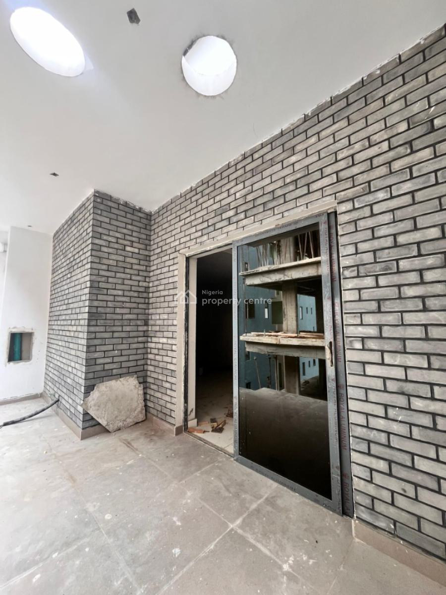 Fully Serviced 2 Bedroom Maisonette Apartment with Pool, Elevator & Gym, Off Admiralty, Lekki Phase 1, Lekki, Lagos, Flat / Apartment for Sale