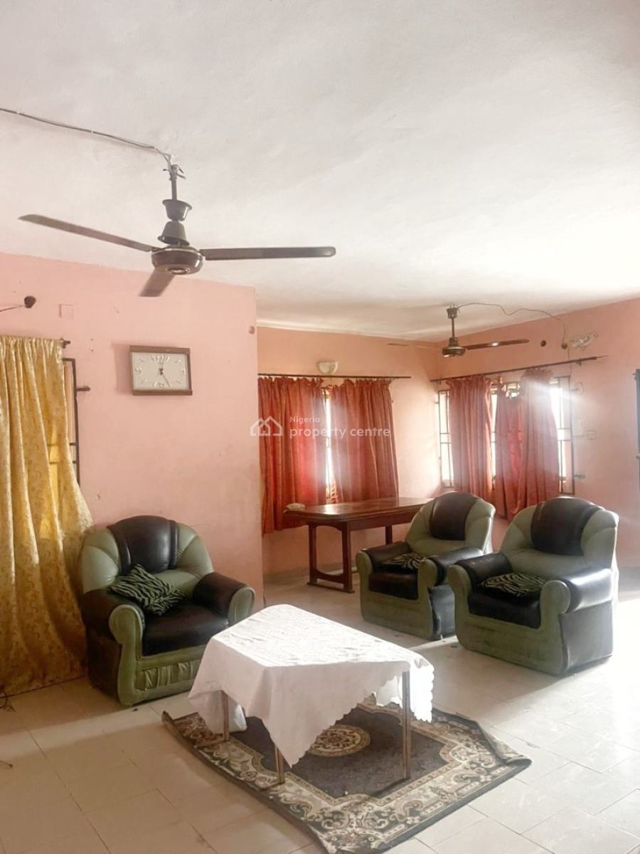 a Well Maintained Spacious Mini Flat, Gra Phase 1, Magodo, Lagos, Mini Flat (room and Parlour) for Rent