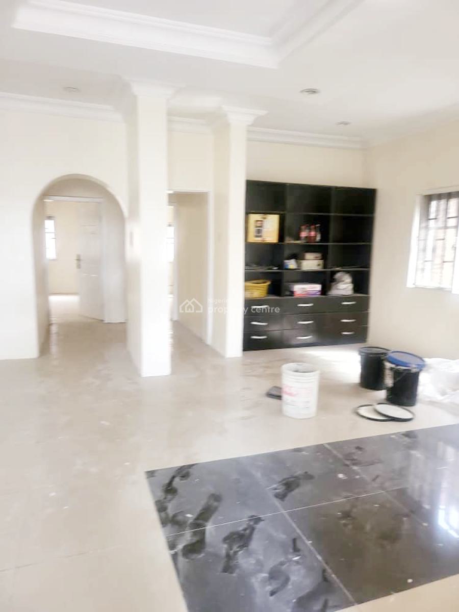 a Well Maintained Spacious 2 Bedroom Flat, Omole Phase 2, Ikeja, Lagos, Flat / Apartment for Rent