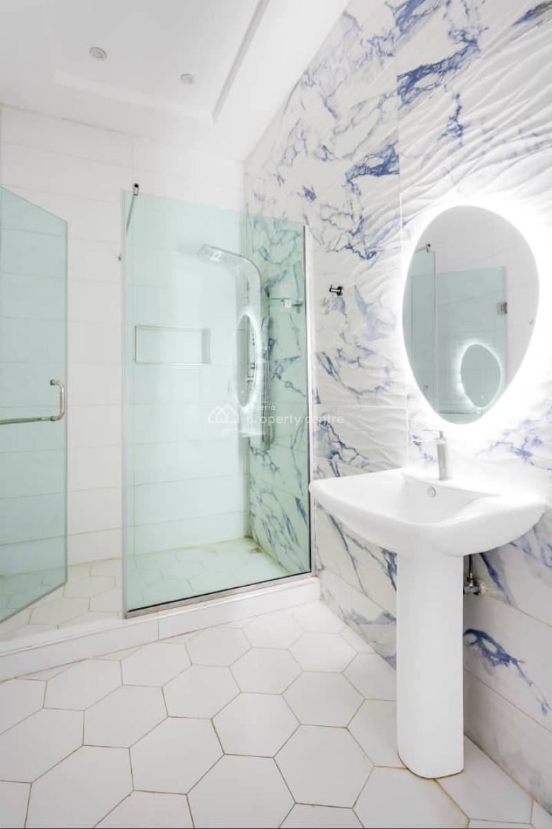 Lovely and Spacious 3 Bedroom Apartment, Lekki Phase 1, Lekki, Lagos, Flat / Apartment Short Let