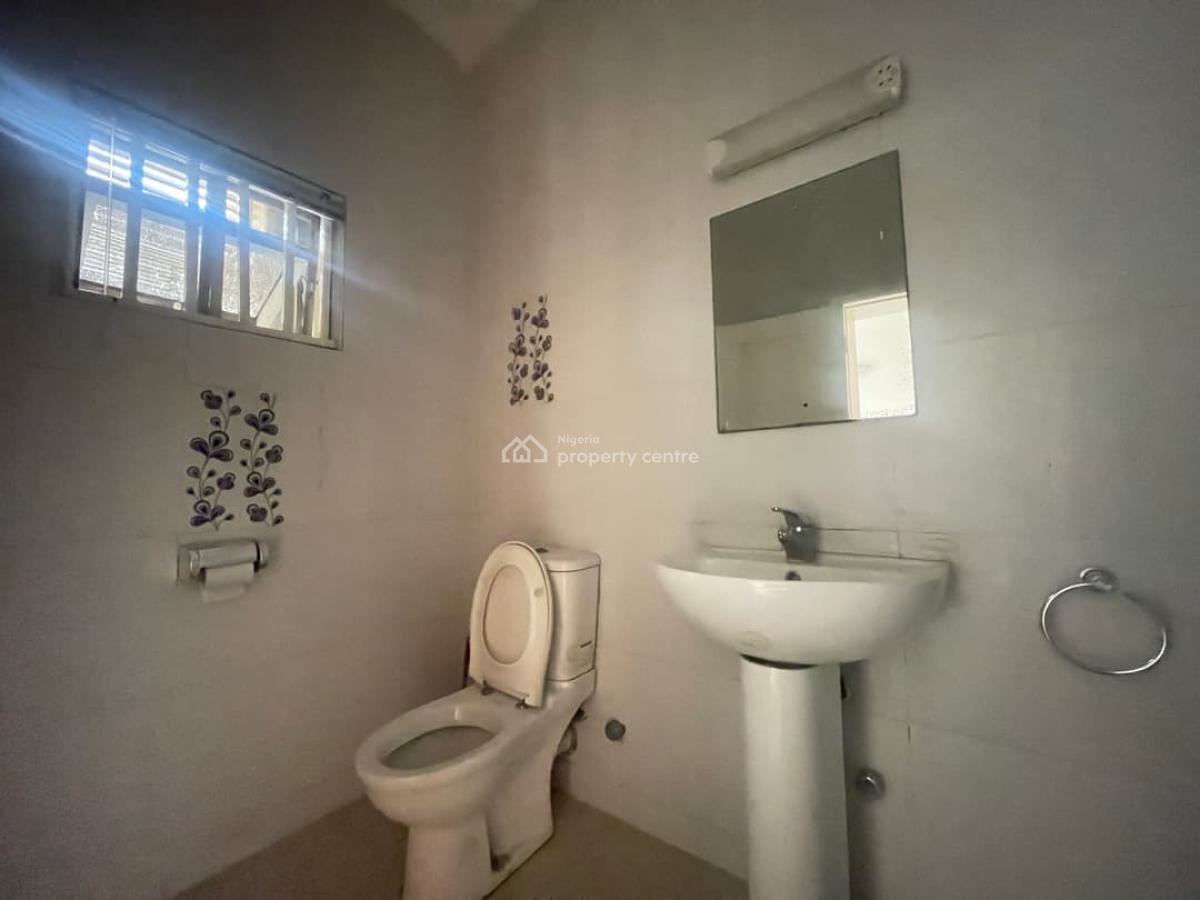 Exclusive  3-bedroom Apartment, Lekki Phase 1, Lekki, Lagos, Flat / Apartment for Rent
