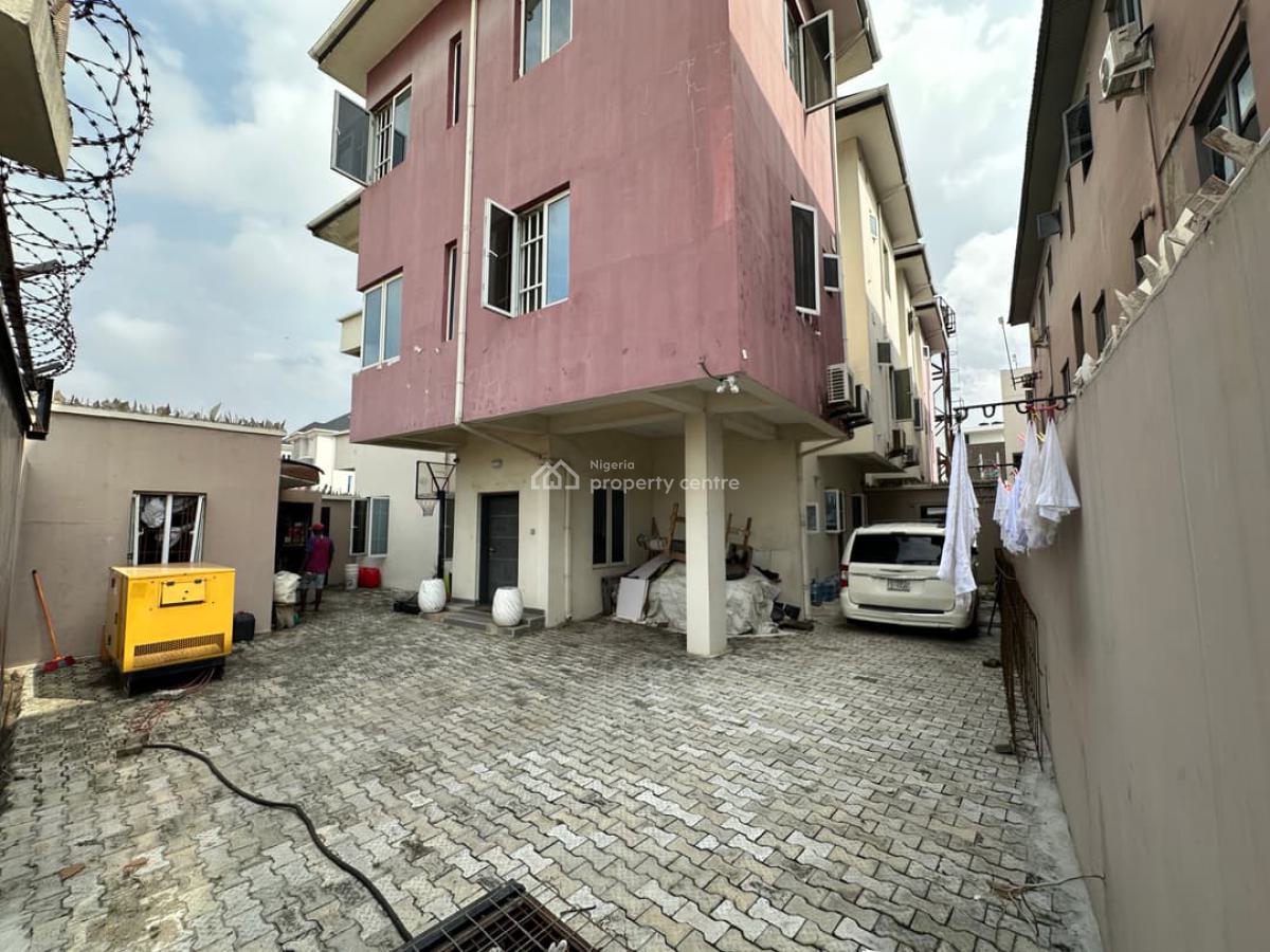 Exclusive  3-bedroom Apartment, Ikate, Lekki, Lagos, Flat / Apartment for Rent
