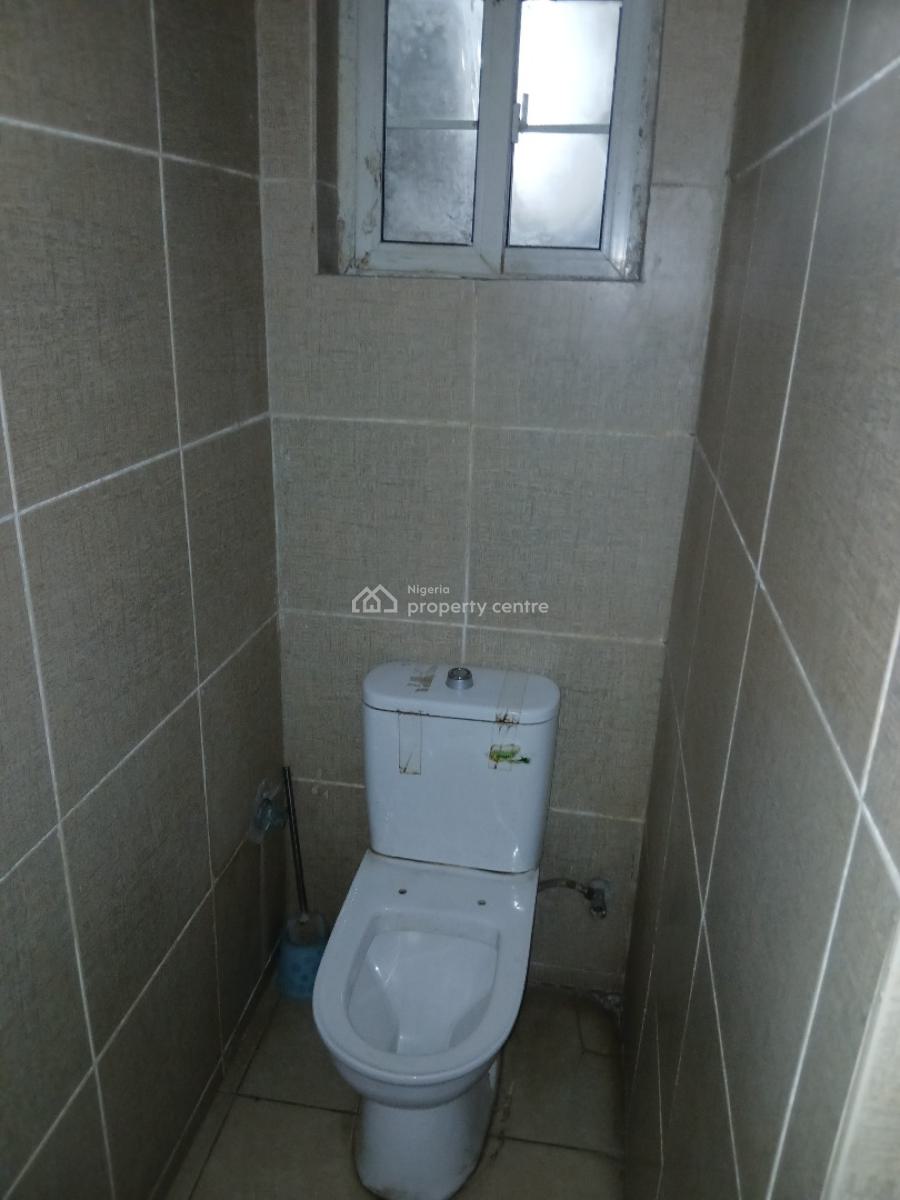 Studio Apartment ( Self Contain) with Corridor, Carlton Gate Estate, Chevron, Lekki, Lagos, Self Contain (single Rooms) for Rent