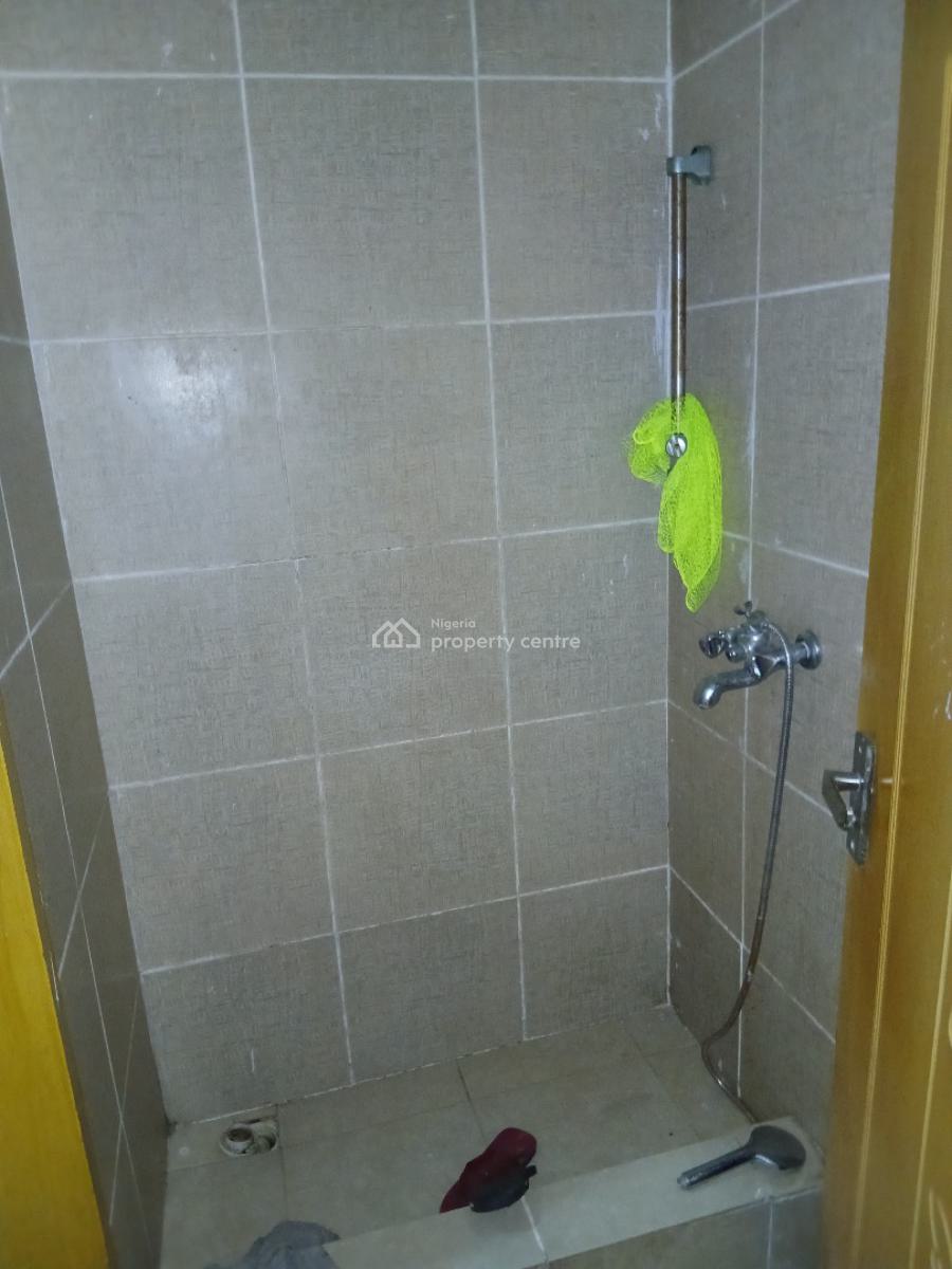 Studio Apartment ( Self Contain) with Corridor, Carlton Gate Estate, Chevron, Lekki, Lagos, Self Contain (single Rooms) for Rent