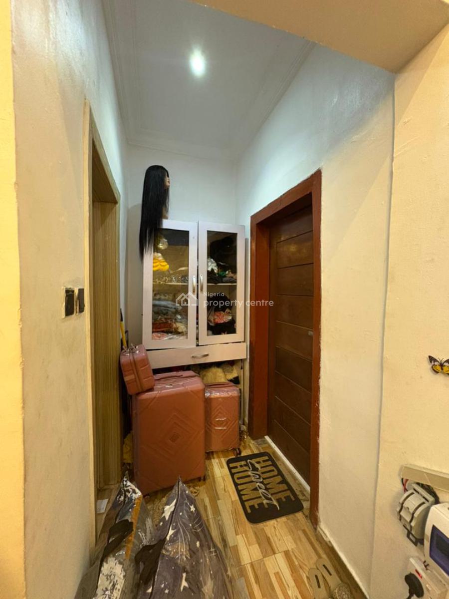 Luxury Self Contain with a Personal Kitchen, Bera, Chevron, Lekki, Lagos, Self Contain (single Rooms) for Rent