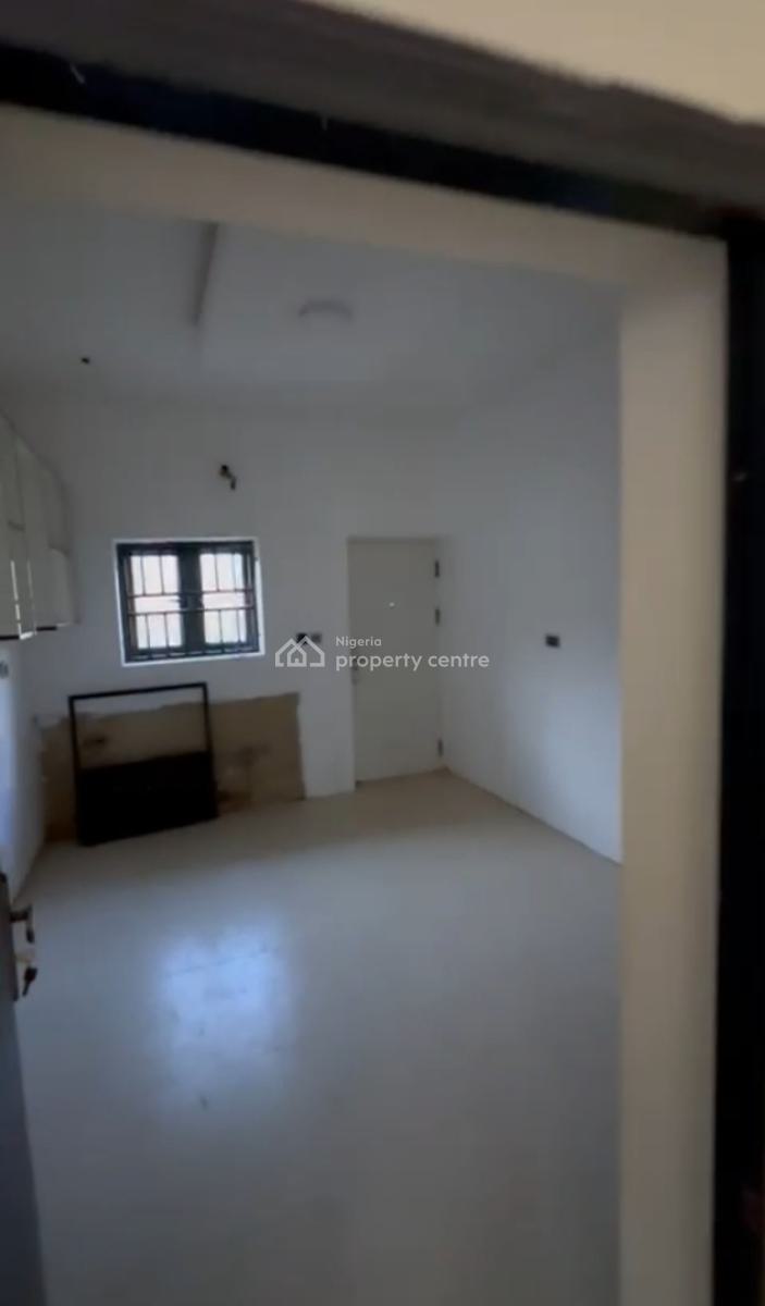 3 Bedroom Block of Flat, Gilmore, Jahi, Abuja, Block of Flats for Sale