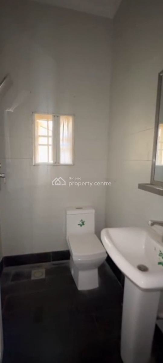 a Very Good Spacious & Serviced 2-bedroom Flat, Jahi District ( Video of The Apartment Is Attached), Jahi, Abuja, Flat / Apartment for Rent