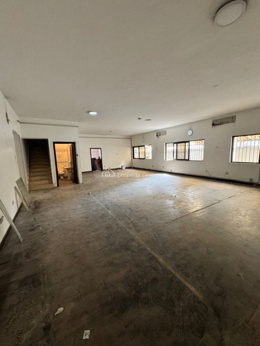 Stunning 5 Bedroom Semi-detached House with Open Space & 2 Room Bq, Lekki Phase 1, Lekki, Lagos, Commercial Property for Rent