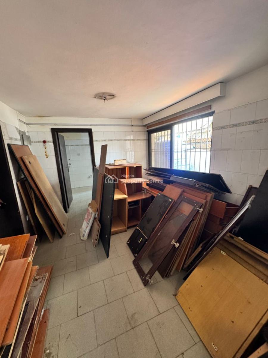 Stunning 5 Bedroom Semi-detached House with Open Space & 2 Room Bq, Lekki Phase 1, Lekki, Lagos, Commercial Property for Rent