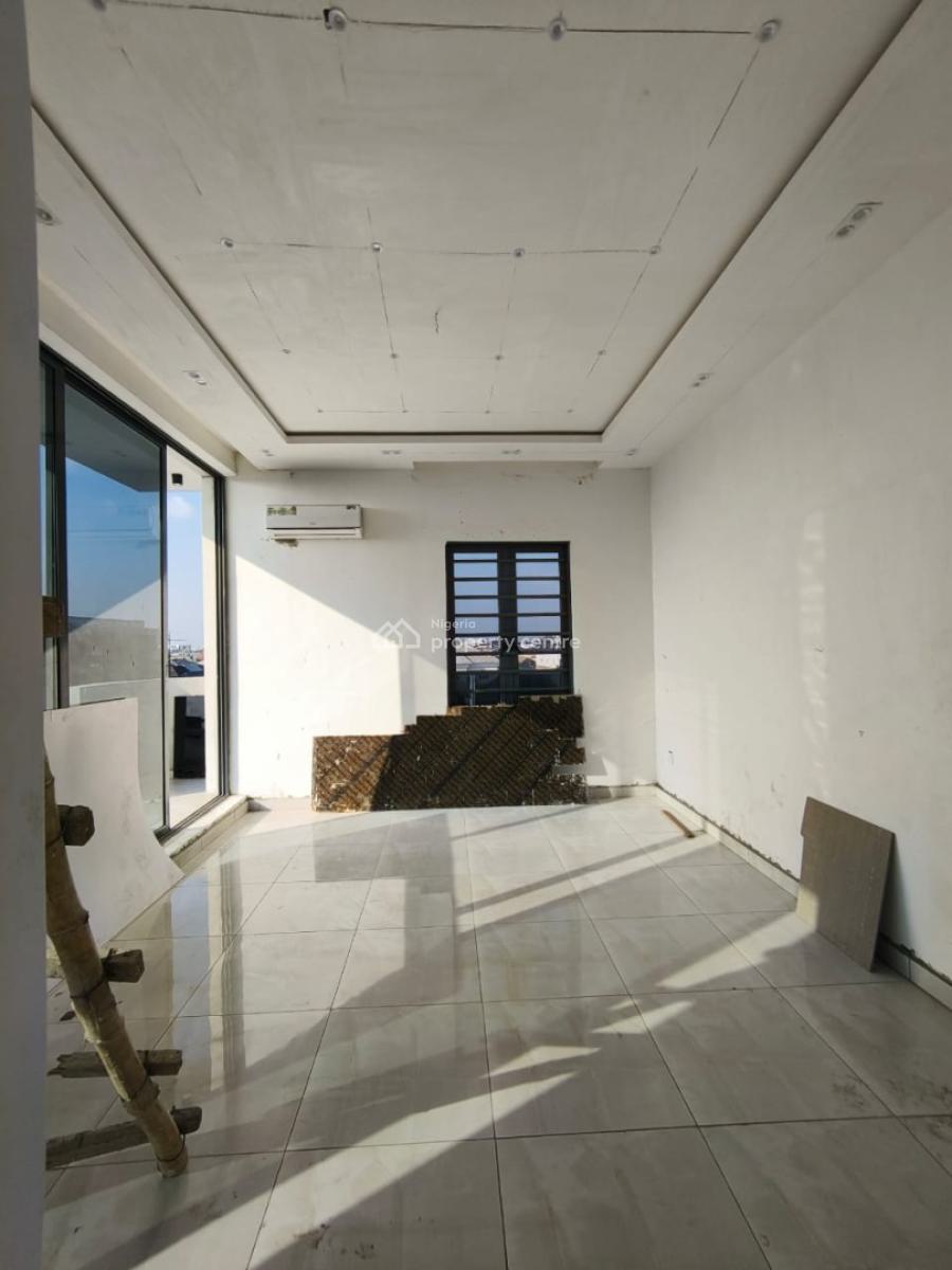 3 Bedroom Apartment with Bq, Lekki Phase 1, Lekki, Lagos, Flat / Apartment for Sale