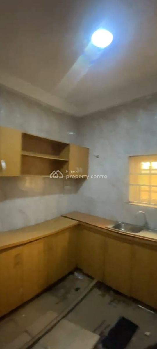 a Very Good Spacious 2-bedroom Flat, Jahi, Abuja, Flat / Apartment for Rent