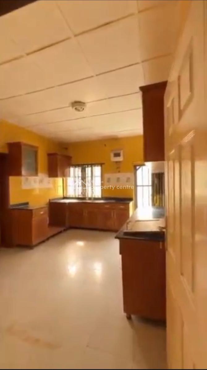 Very Sweet 2 Bedrooms Flat with Excellent Facilities, Ajah, Lagos, Flat / Apartment for Rent
