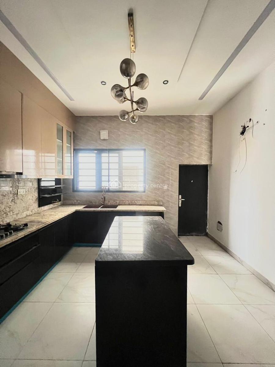 Luxury 4-bedroom Terrace + Bq, Ologolo, Lekki, Lagos, Terraced Duplex for Rent