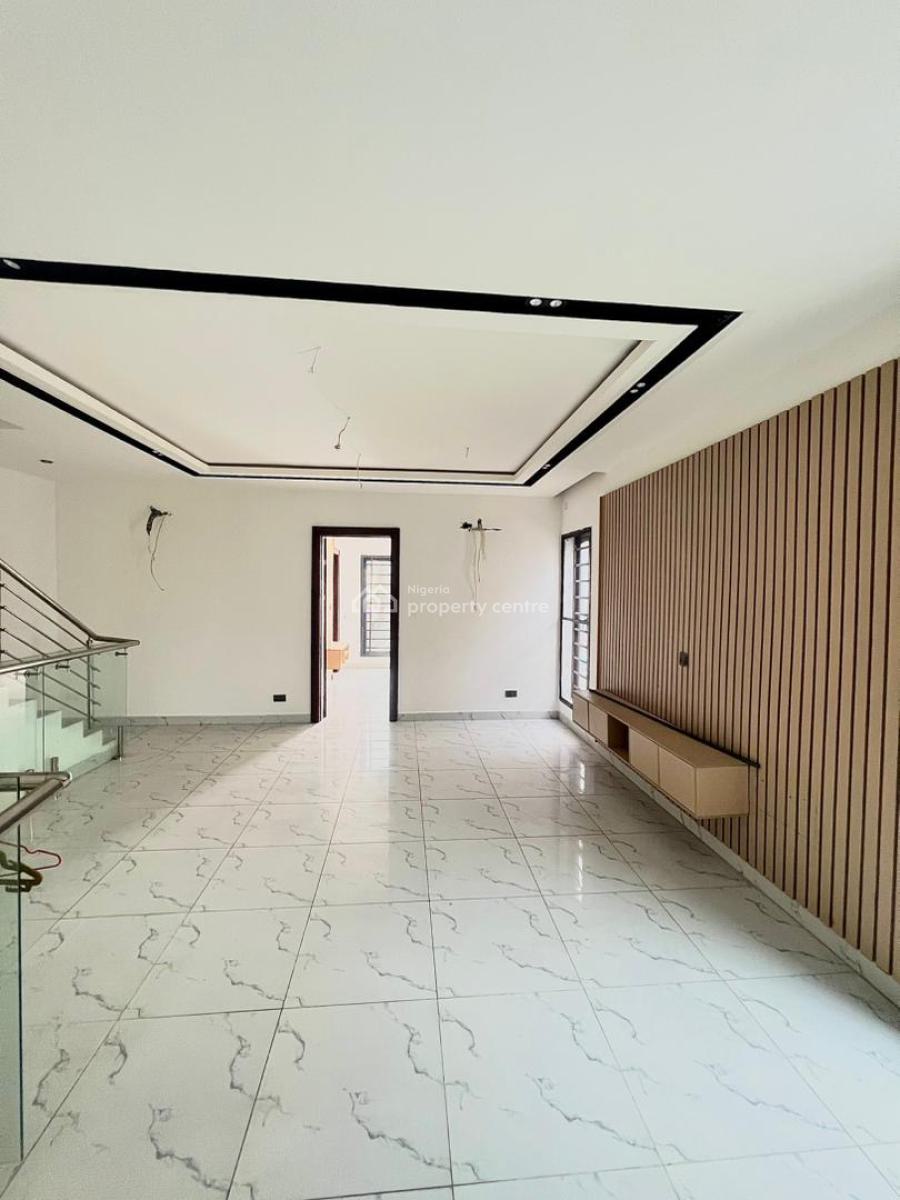 Luxury 4-bedroom Terrace + Bq, Ologolo, Lekki, Lagos, Terraced Duplex for Rent