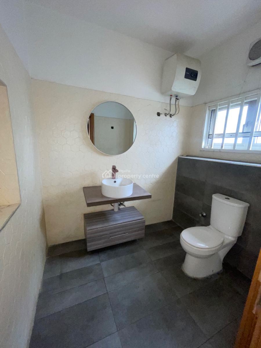 5 Bedroom Semi Detached House, Babatunde Anjous Street, Lekki Phase 1, Lekki, Lagos, Semi-detached Duplex for Rent