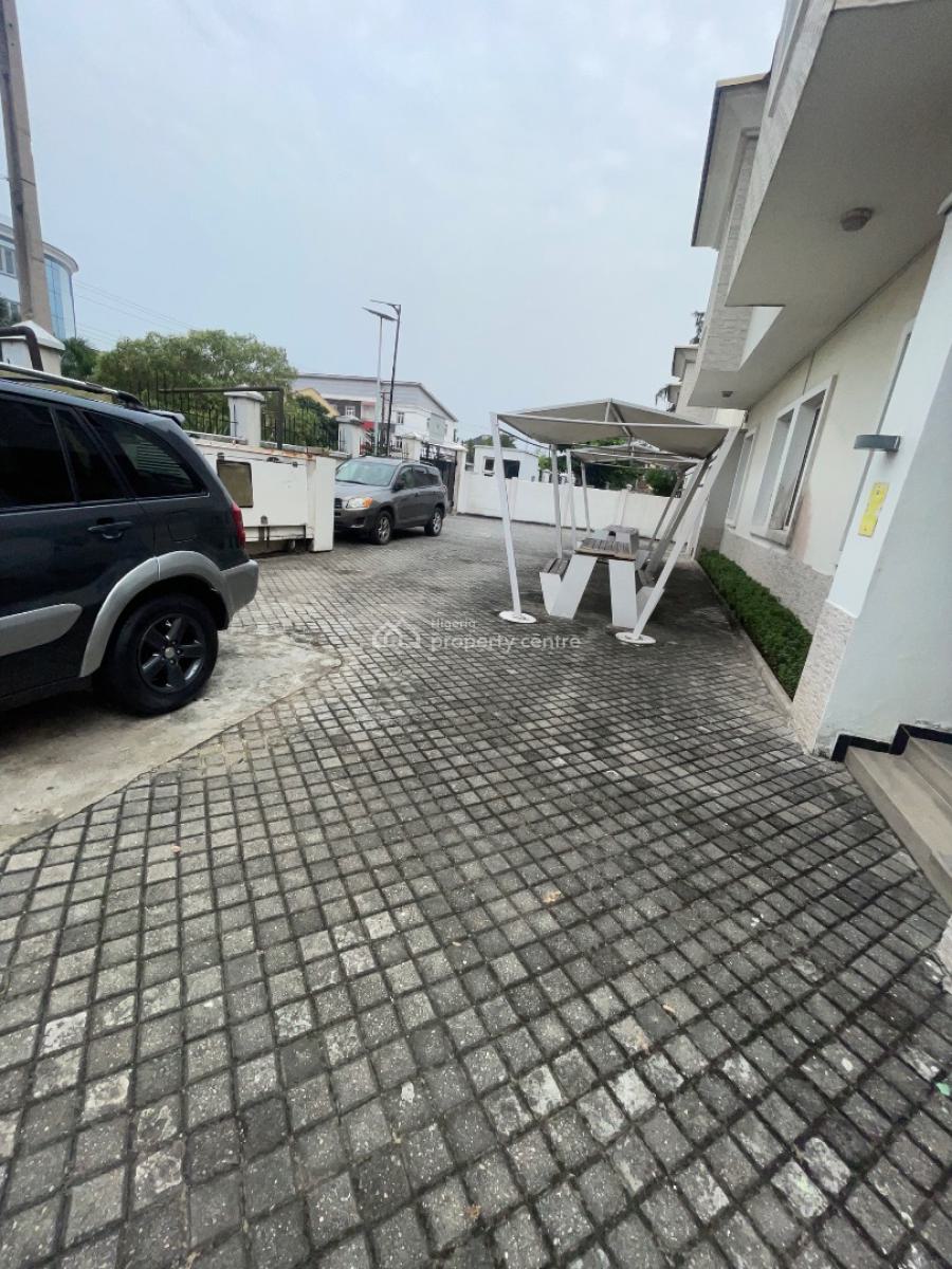 5 Bedroom Semi Detached House, Babatunde Anjous Street, Lekki Phase 1, Lekki, Lagos, Semi-detached Duplex for Rent
