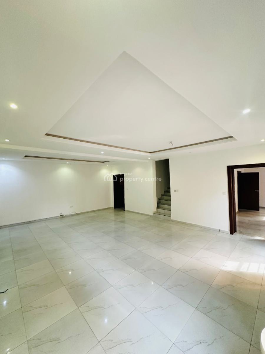 Fully Serviced 3 Bedroom Maisonette with Bq, Off Oladimeji Alo, Lekki Phase 1, Lekki, Lagos, House for Rent