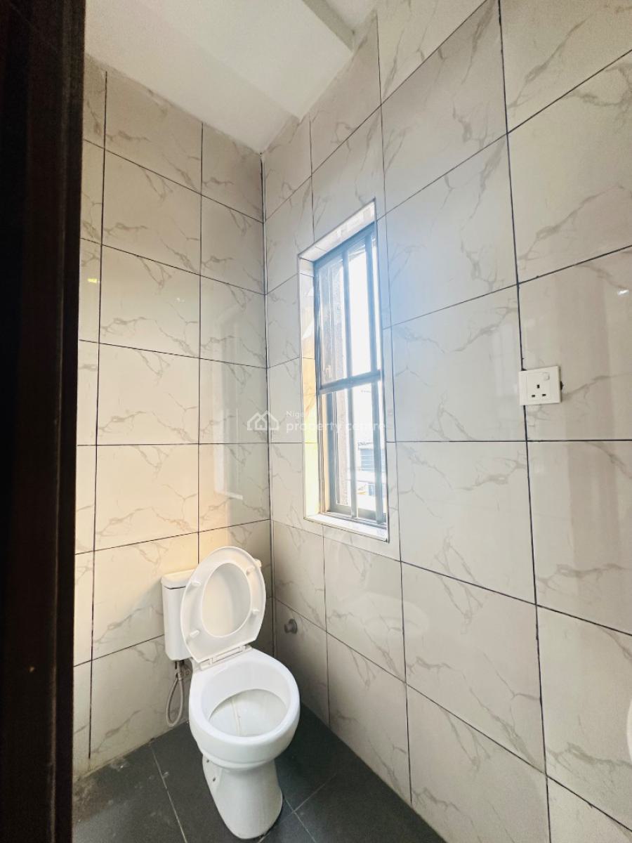 Fully Serviced 3 Bedroom Maisonette with Bq, Off Oladimeji Alo, Lekki Phase 1, Lekki, Lagos, House for Rent