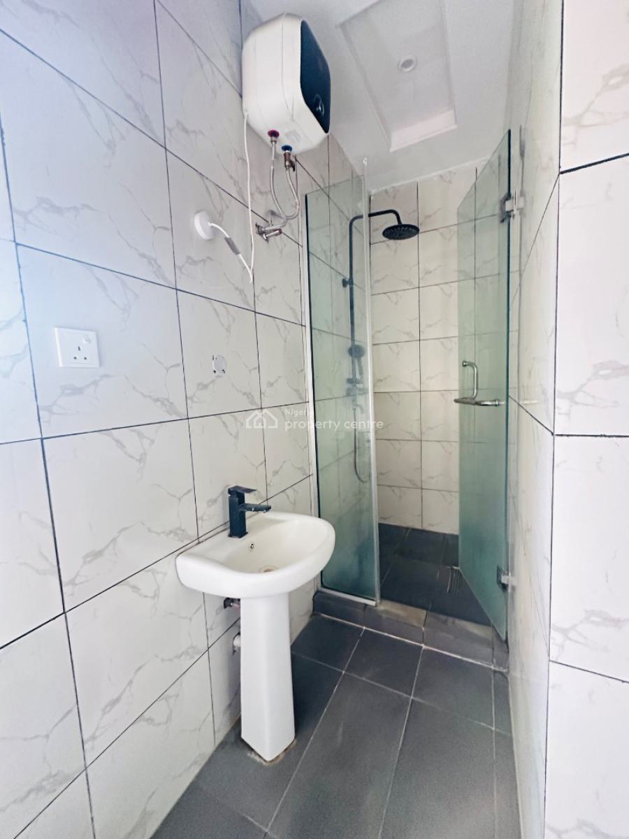 Fully Serviced 3 Bedroom Maisonette with Bq, Off Oladimeji Alo, Lekki Phase 1, Lekki, Lagos, House for Rent