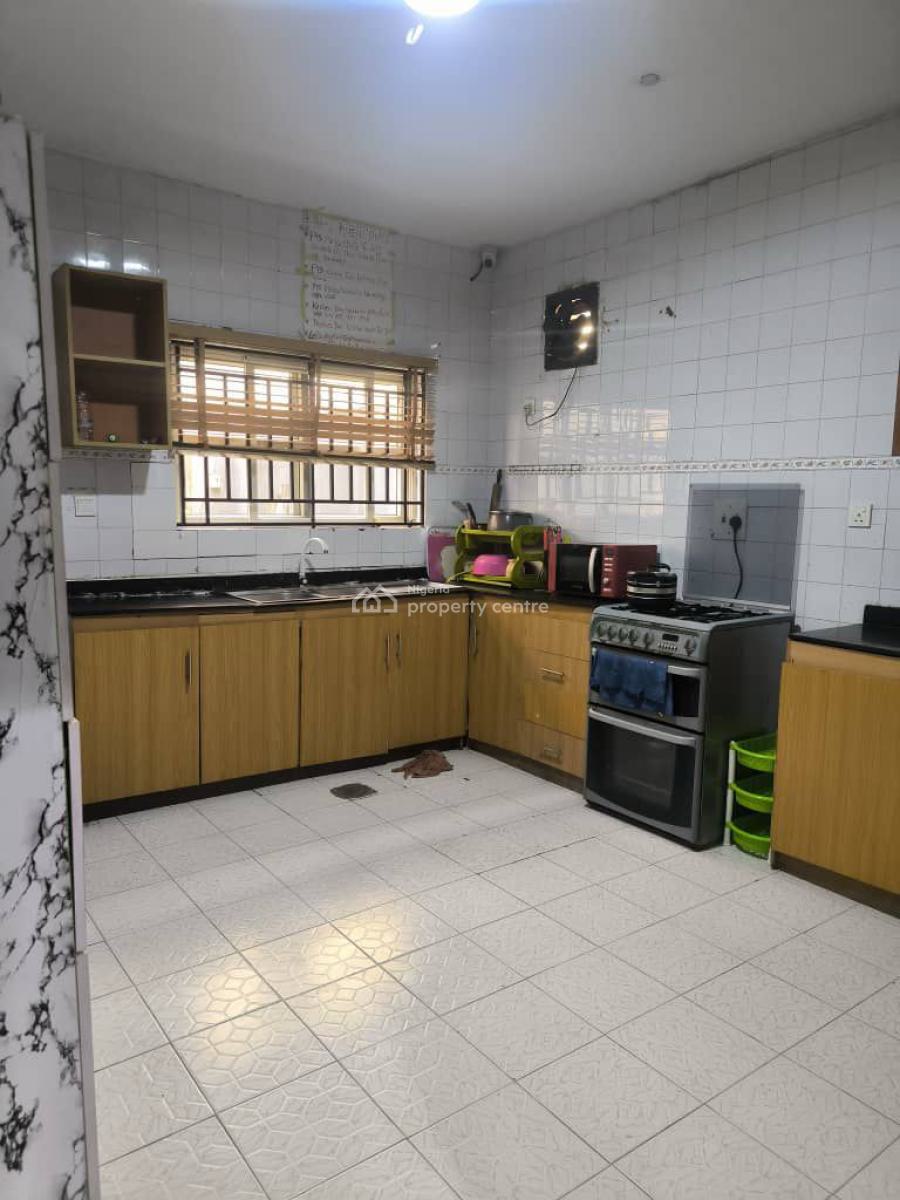 Lovely Fully Serviced Room Upstairs in a Duplex + Shared Kitchen, Lekki Phase 1, Lekki, Lagos, Self Contain (single Rooms) for Rent