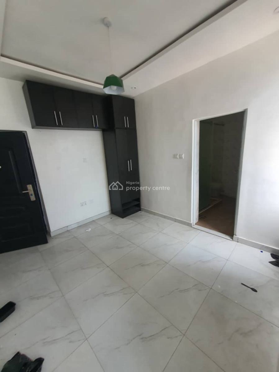 2 Bedroom Apartment, Ologolo, Lekki, Lagos, Flat / Apartment for Rent