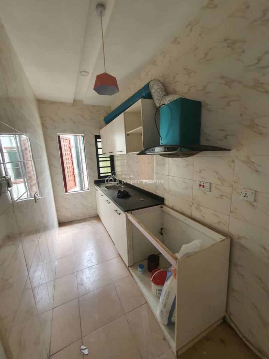 2 Bedroom Apartment, Ologolo, Lekki, Lagos, Flat / Apartment for Rent