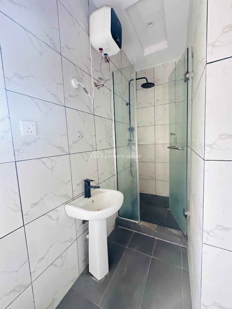 3 Bedroom Maisonnette, Off Hakeem Dickson, Lekki Phase 1, Lekki, Lagos, Terraced Duplex for Rent